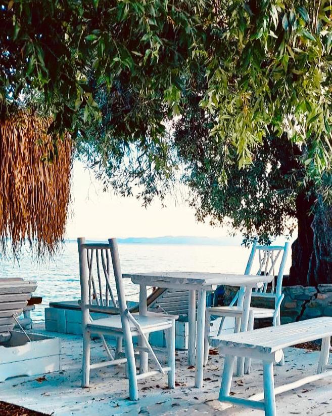 Mara με ιδιωτική παραλία Loutra Elevtheron